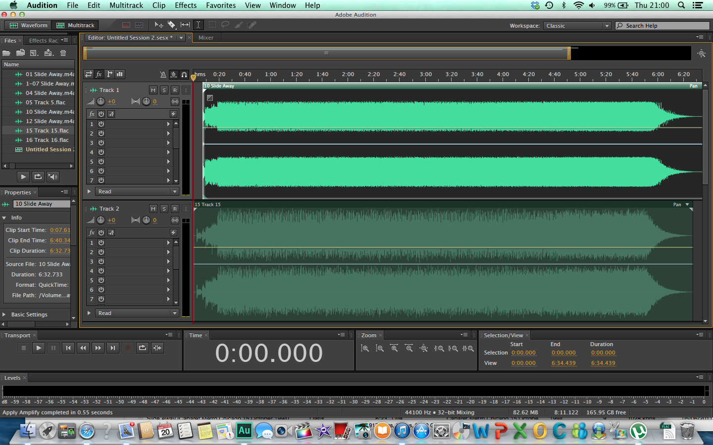 Zooming out shows the wider dynamics of the unmastered version